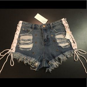 NEW Hot & Delicious Distressed Jean Shorts